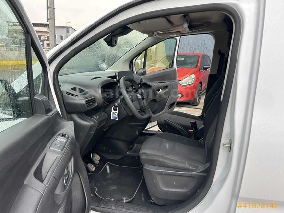 AUTO YASİN DEN 2025 DOBLO CARGO MAXİ 1.5