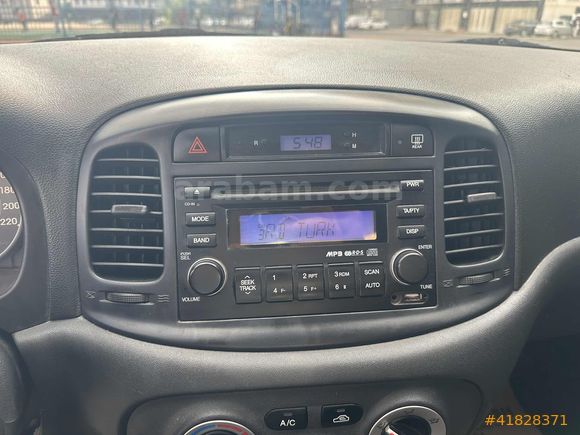 2010 model 143 binde 1,4 team abs modeli accent era karta 12 tk