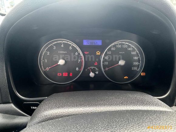 2010 model 143 binde 1,4 team abs modeli accent era karta 12 tk