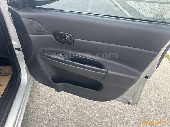 2010 model 143 binde 1,4 team abs modeli accent era karta 12 tk