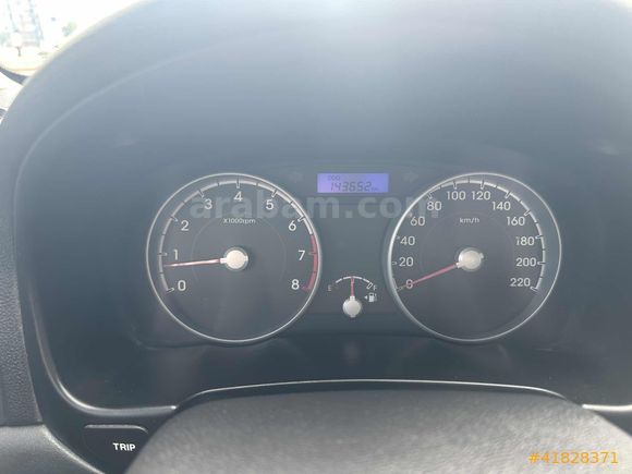 2010 model 143 binde 1,4 team abs modeli accent era karta 12 tk