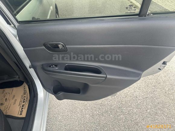 2010 model 143 binde 1,4 team abs modeli accent era karta 12 tk