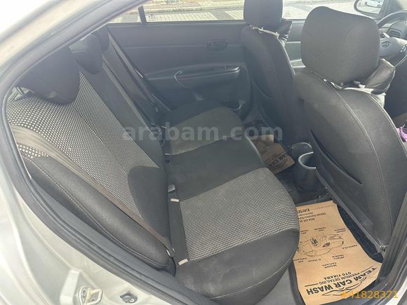2010 model 143 binde 1,4 team abs modeli accent era karta 12 tk