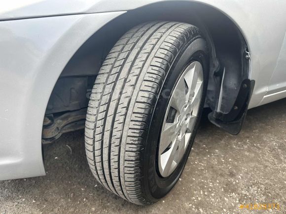 2010 model 143 binde 1,4 team abs modeli accent era karta 12 tk
