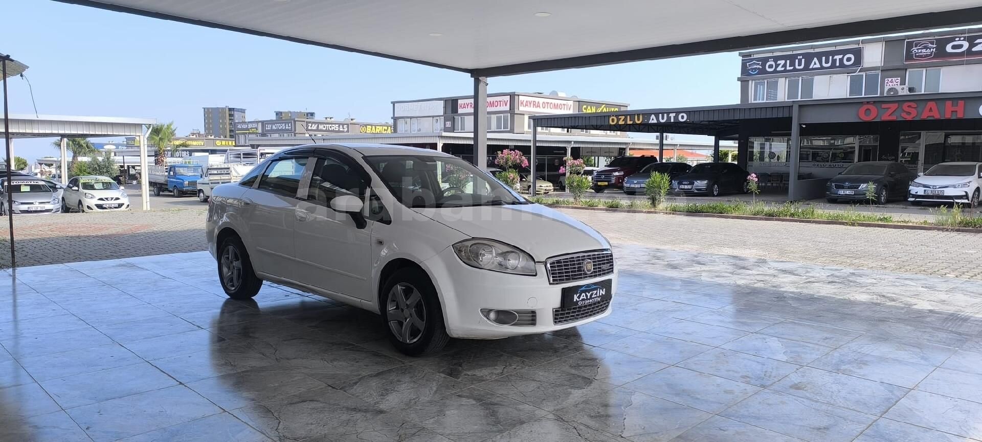 Galeriden Fiat Linea 1.3 Multijet Active Plus 2011 Model Mersin 303.000 km Beyaz 2