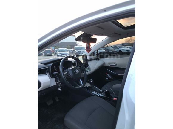 Sahibinden Toyota Corolla 1.5 Flame X-Pack 2022 Model 
