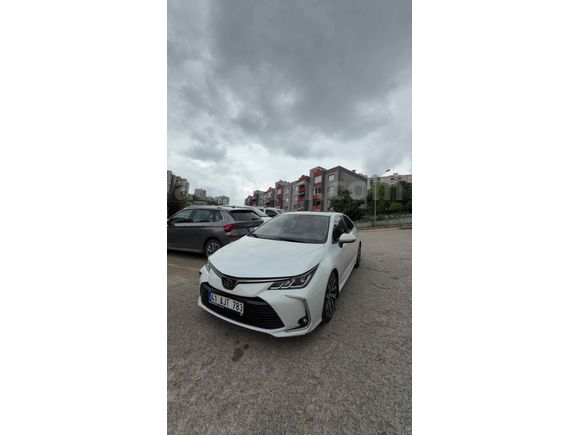 Sahibinden Toyota Corolla 1.5 Flame X-Pack 2022 Model 