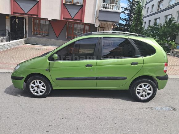 Sahibinden Renault Scenic 1.6 RXE 2001 Model