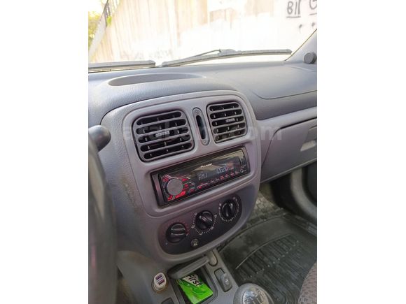 Sahibinden Renault Clio 1.4 RNA 2001 Model