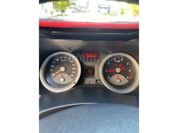 Sahibinden Renault Megane 1.6 Dynamique 2004 Model 
