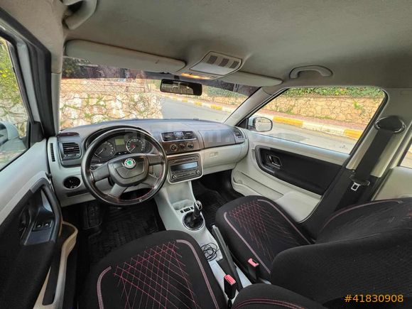 2011 MODEL 1.6 TDİ TEMİZ BAKIMLI FABİA