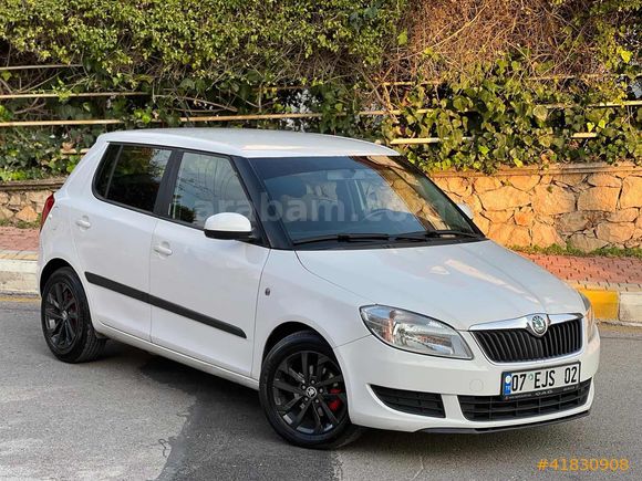 2011 MODEL 1.6 TDİ TEMİZ BAKIMLI FABİA