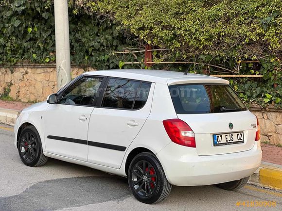 2011 MODEL 1.6 TDİ TEMİZ BAKIMLI FABİA
