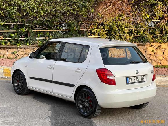 2011 MODEL 1.6 TDİ TEMİZ BAKIMLI FABİA