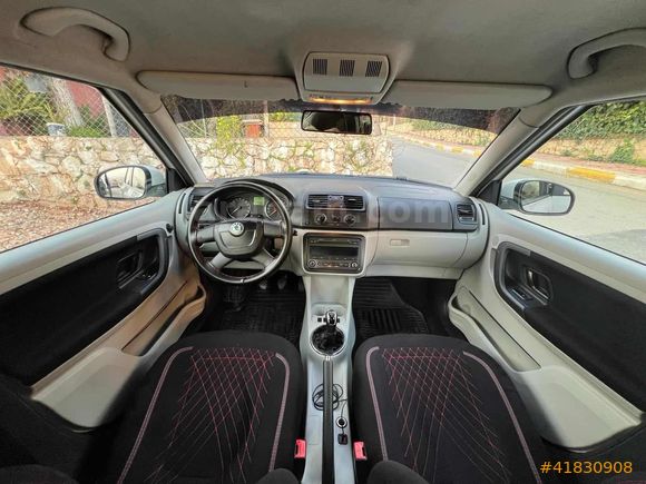 2011 MODEL 1.6 TDİ TEMİZ BAKIMLI FABİA