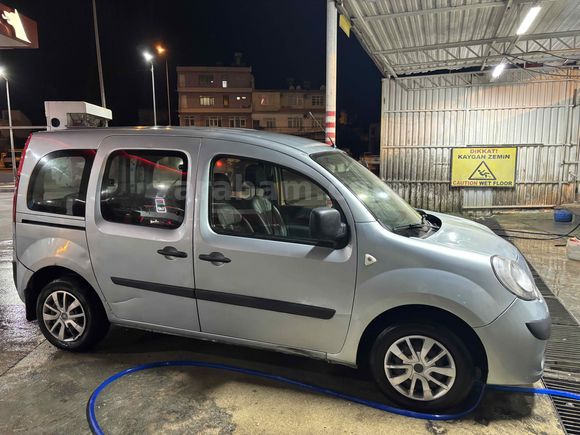 Sahibinden Renault Kangoo Multix 1.5 dCi Authentique 2012 Model 