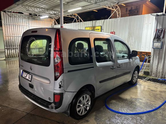 Sahibinden Renault Kangoo Multix 1.5 dCi Authentique 2012 Model 