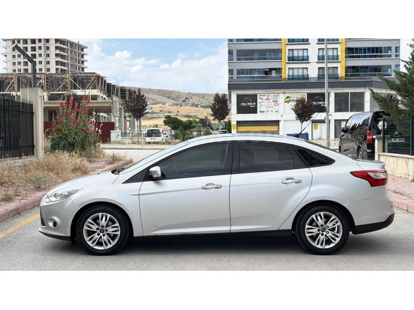 Sahibinden Ford Focus 1.6 Ti-VCT Trend X 2013 Model 