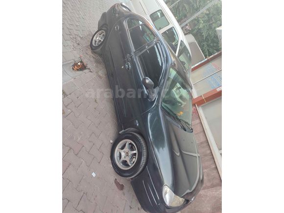 Sahibinden Renault Megane 2.0 RXE 1999 Model 
