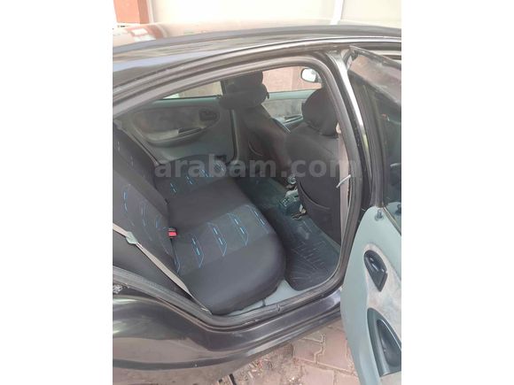 Sahibinden Renault Megane 2.0 RXE 1999 Model 
