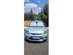 Sahibinden Ford Focus 1.6 Titanium 2009 Model  140.000 km Gri