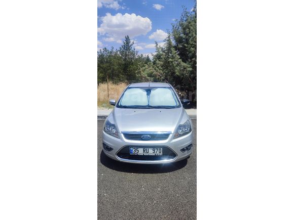 Sahibinden Ford Focus 1.6 Titanium 2009 Model  140.000 km Gri