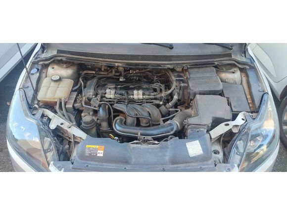 Sahibinden Ford Focus 1.6 Titanium 2009 Model  140.000 km Gri