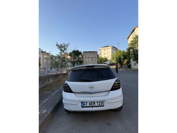 Sahibinden Opel Astra 1.6 Enjoy 2005 Model 