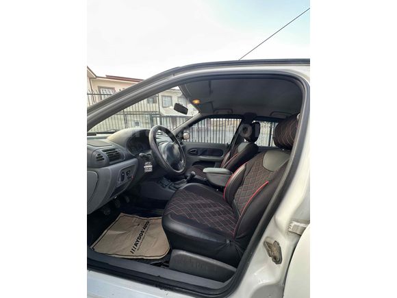 Sahibinden Renault Clio 1.4 RNA 2000 Model 