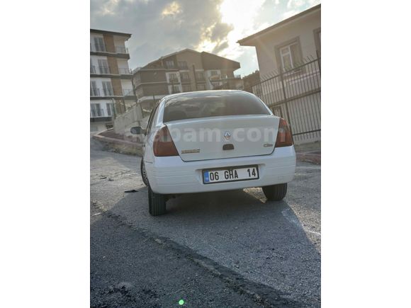 Sahibinden Renault Clio 1.4 RNA 2000 Model 