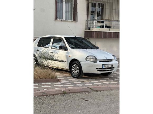 Sahibinden Renault Clio 1.4 RNA 2000 Model 