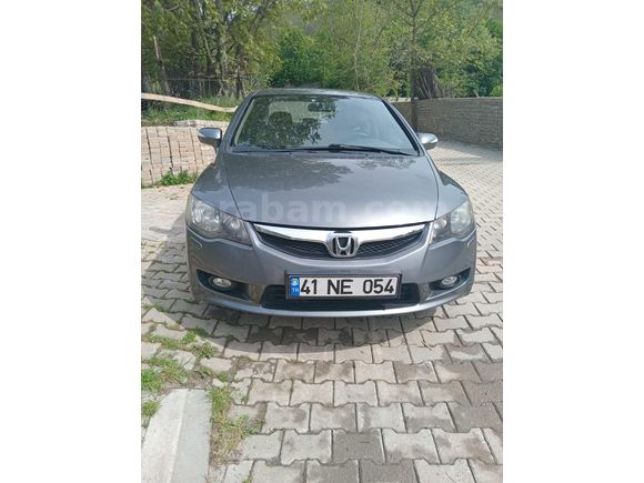 Sahibinden Honda Civic 1.6i VTEC Premium 2010 Model