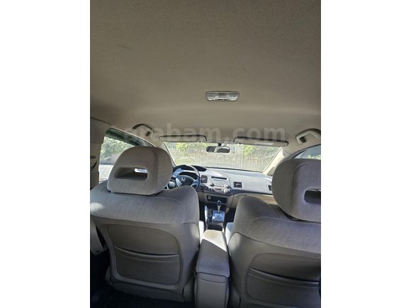Sahibinden Honda Civic 1.6i VTEC Premium 2010 Model