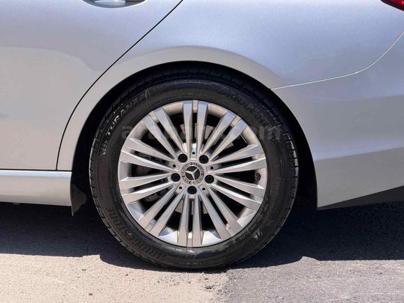 Emsalsiz c200 4 matic