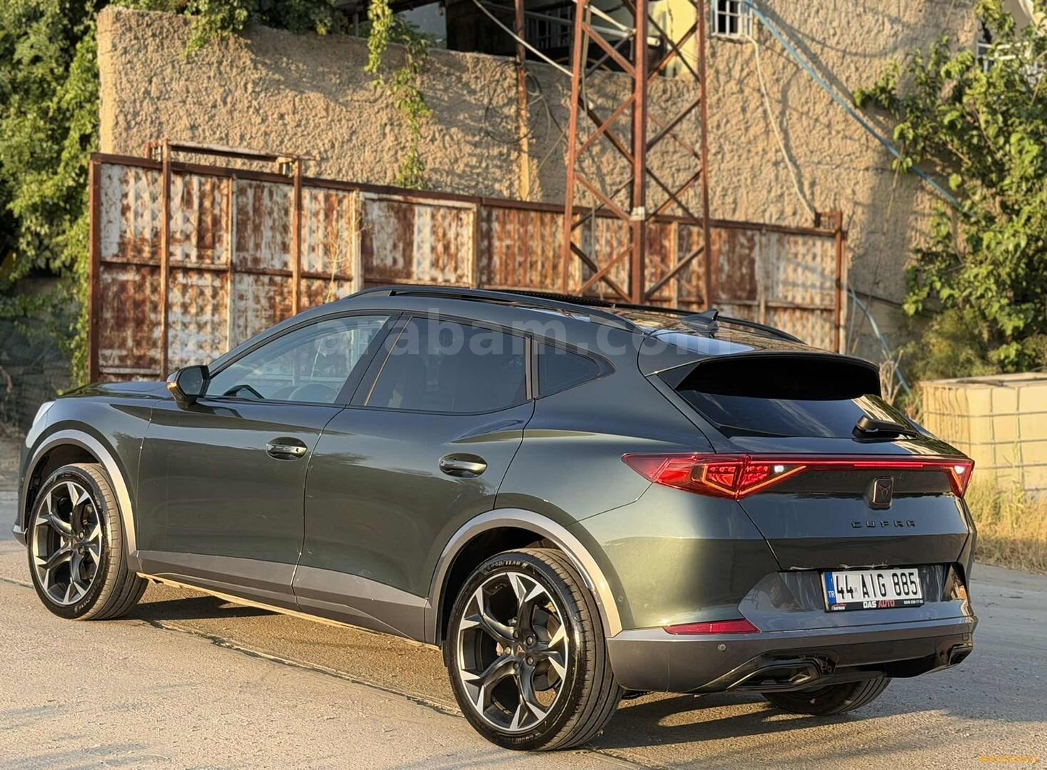 Galeriden Cupra Formentor 1.5 TSI 2022 Model Batman 107.000 km Yeşil 6