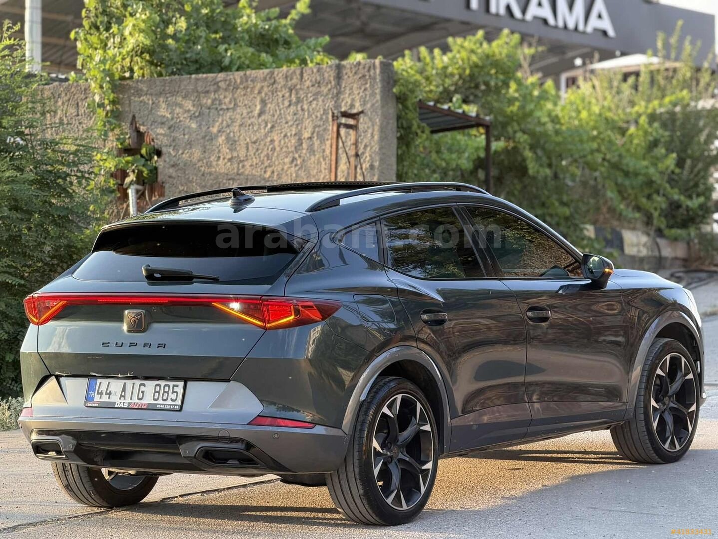 Galeriden Cupra Formentor 1.5 TSI 2022 Model Batman 107.000 km Yeşil 5