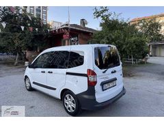 Galeriden Ford Tourneo Courier 1.5 TDCi Trend 2016 Model İstanbul