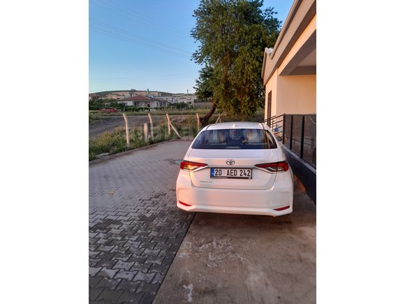 Memurdan temiz Toyota Corolla 1.6 Vision 2020 Model 