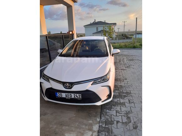 Memurdan temiz Toyota Corolla 1.6 Vision 2020 Model 