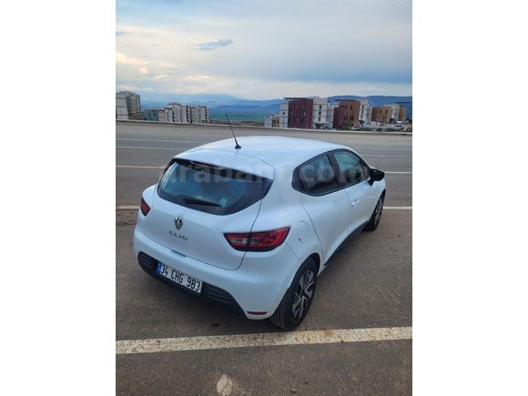 Öğretmenden Bakımlı Renault Clio 0.9 TCe Joy 2019 Model