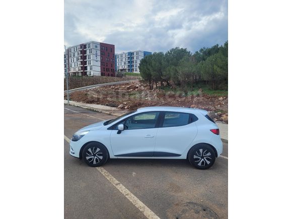 Öğretmenden Bakımlı Renault Clio 0.9 TCe Joy 2019 Model
