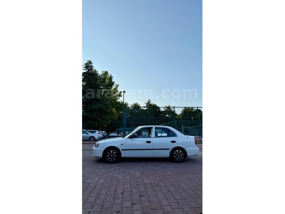 Sahibinden Hyundai Accent 1.3 LX 2000 Model