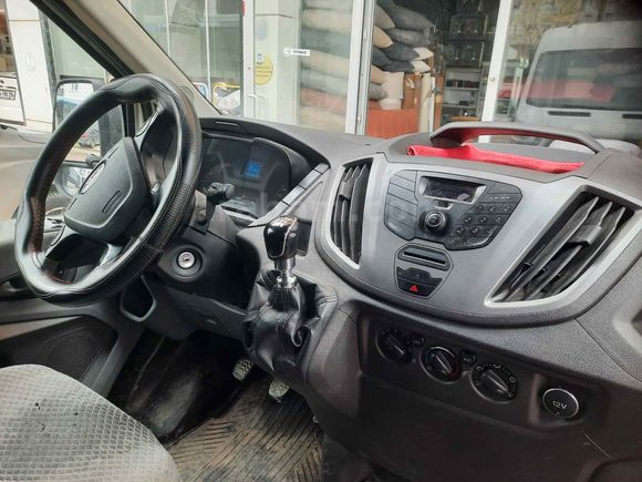 Sahibinden Ford Transit 350 L 2015 Model  425.000 km Beyaz