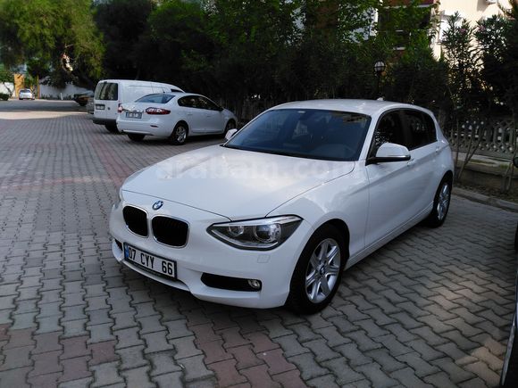 Sahibinden BMW 1 Serisi 116d ED EfficientDynamics 2013 Model  271.000 km Beyaz