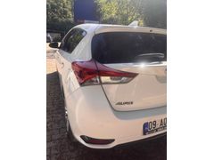 Sahibinden Toyota Auris 1.33 Life 2017 Model  71.000 km Beyaz