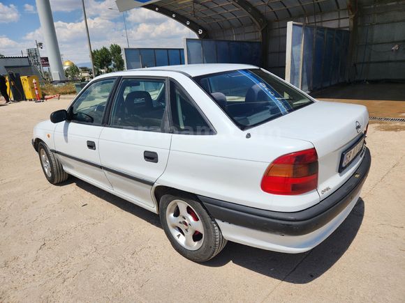 Sahibinden Opel Astra 1.6 2001 Model