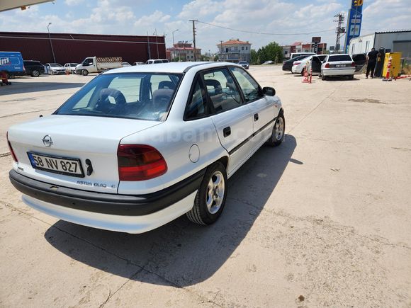 Sahibinden Opel Astra 1.6 2001 Model