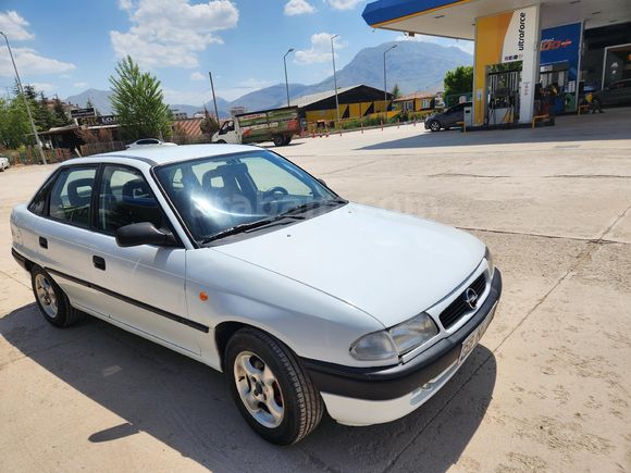 Sahibinden Opel Astra 1.6 2001 Model