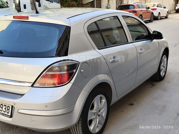 Astra 1.6 Essentia 2013 Model 120.000KM