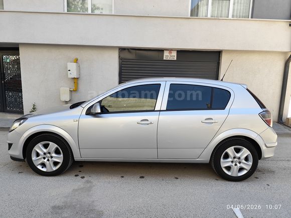 Astra 1.6 Essentia 2013 Model 120.000KM